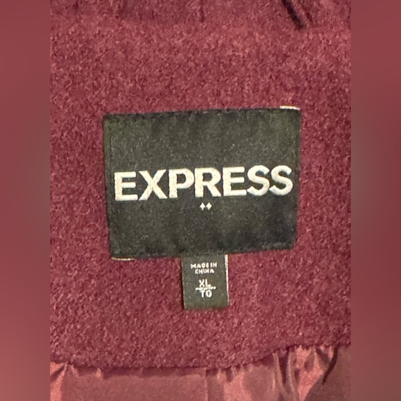 NEW Express Women’s Wool Blend Draped Collar
Short Belted Coat Size XL - Picture 7 of 8